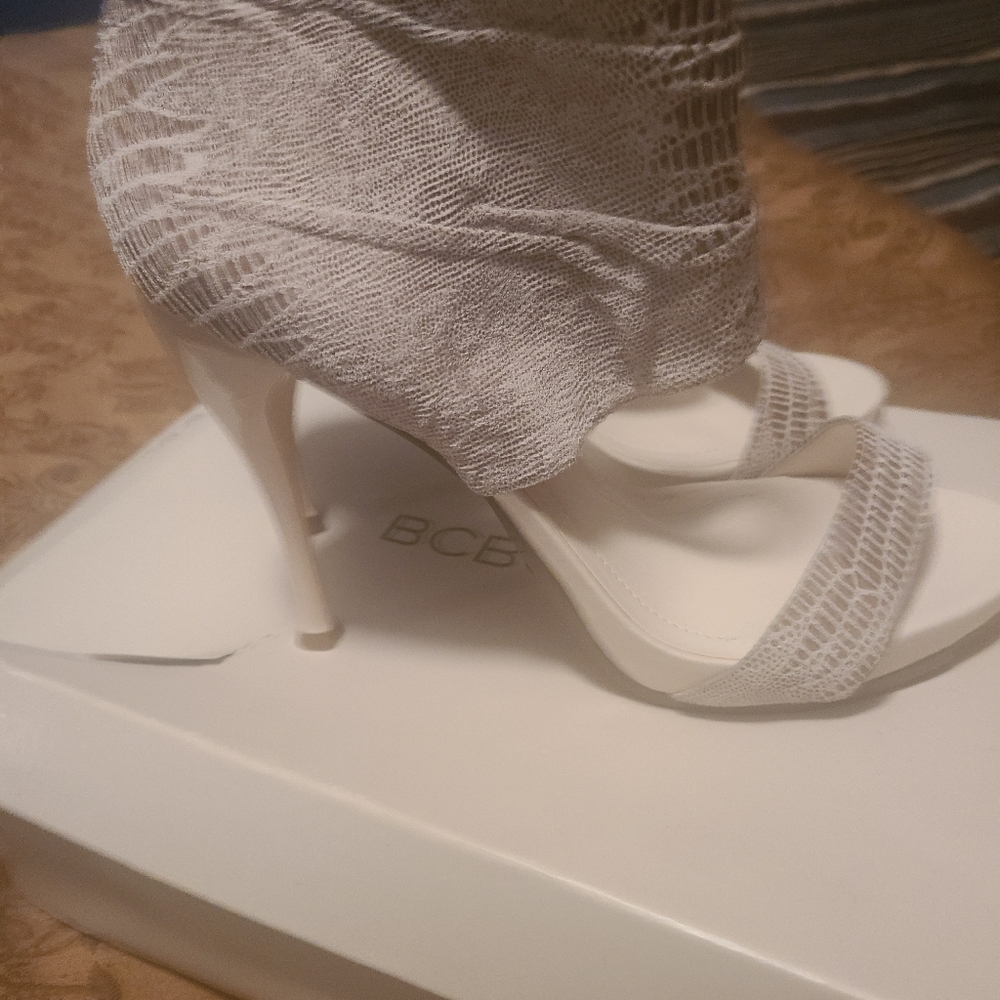 Bcbg - Picture 2 of 3